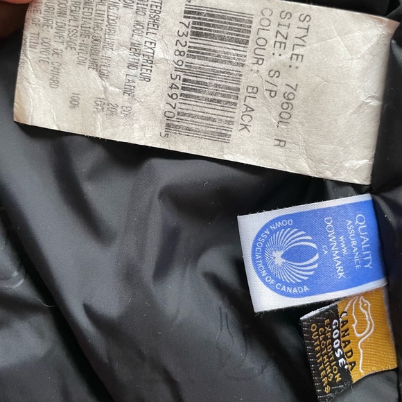 Canada Goose winter jacket- Limited Edition Melton Size S - Picture 7 of 8